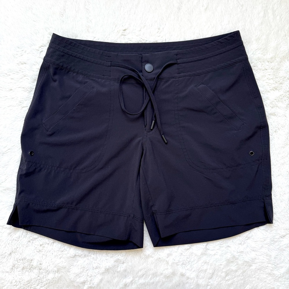 Athleta Rincon Bermuda Shorts Women's‎ 2 Black 7" Board/Hiking Shorts UPF 50+